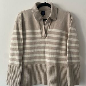 GAP Beige V-Neck Striped Sweater